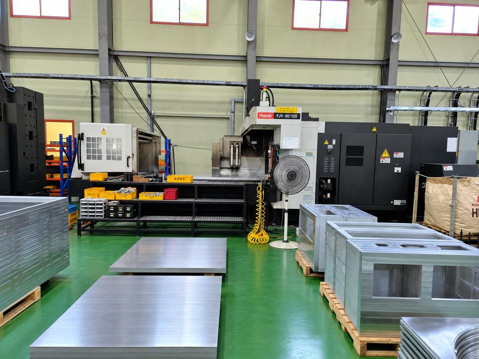 MAZAK FJV-90/120 수직 머시닝센터