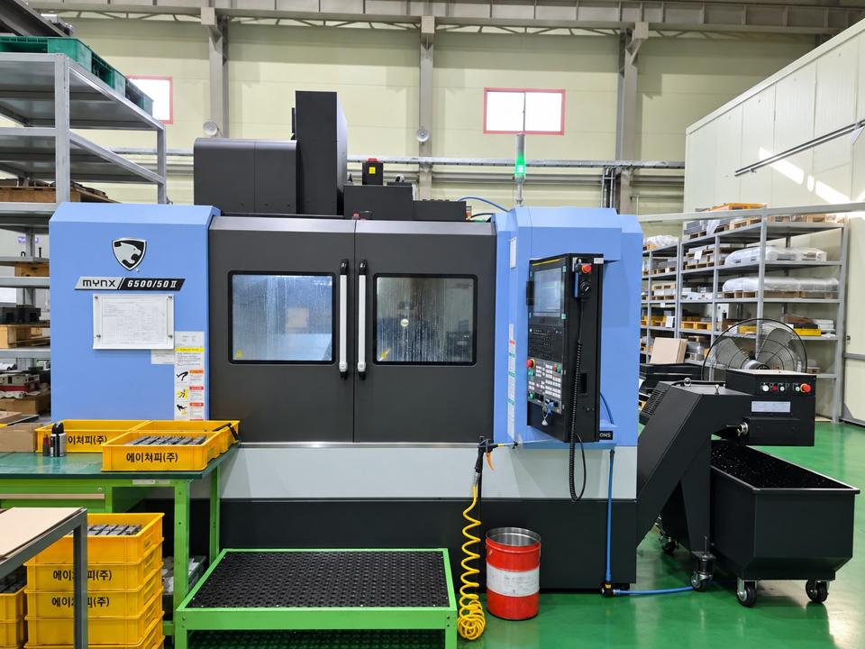 MYNX6500/50 수직 머시닝센터